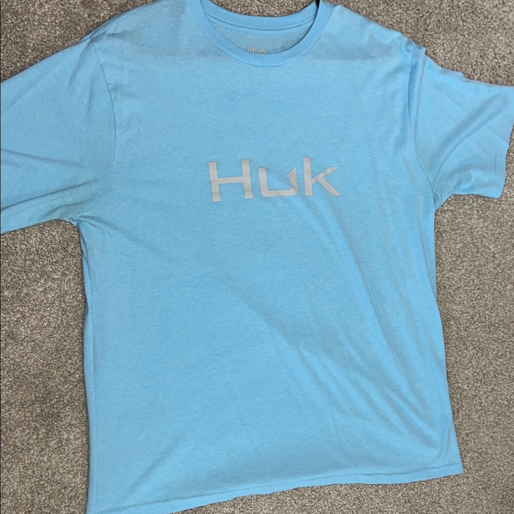 Huk Men’s Light Blue Short Sleeve Tee